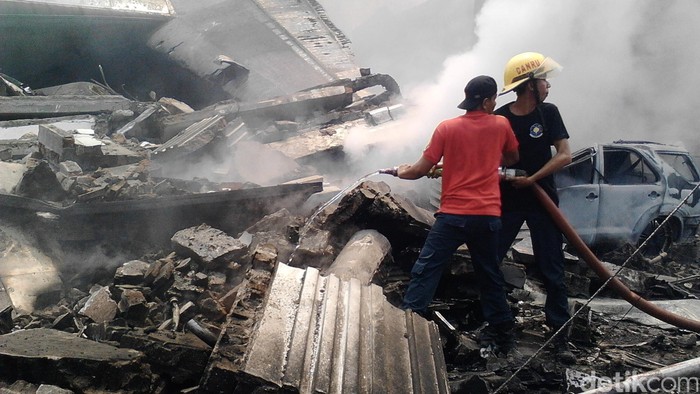 Api Belum Padam di Lokasi Jatuhnya Hercules C-130, Medan
