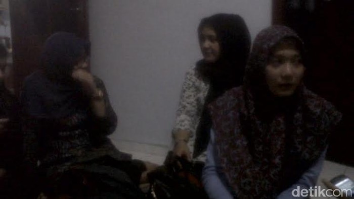 Keluarga Kopilot Lettu Pandu Setyawan di Yogyakarta Gelar Doa Keselamatan