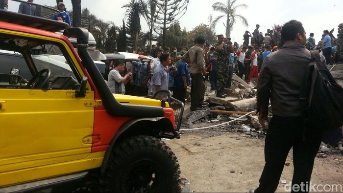 Lanud Abd Saleh: Hercules Angkut Prajurit dan Keluarga