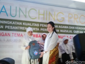 Menko Puan dan Menag Lukman Buka Bersama Anak Yatim