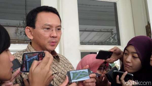 Soal Audit BPK, Ahok: Sejak Kapan BPK <i>Ngatur-atur</i> Kita Beli Tanah? Soal Audit BPK, Ahok: Sejak Kapan BPK <i>Ngatur-atur</i> Kita Beli Tanah?