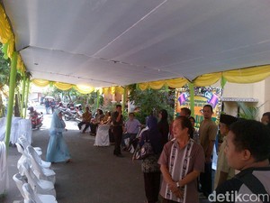 Keluarga Masih Menunggu Kedatangan Jenazah Pilot Sandy Permana