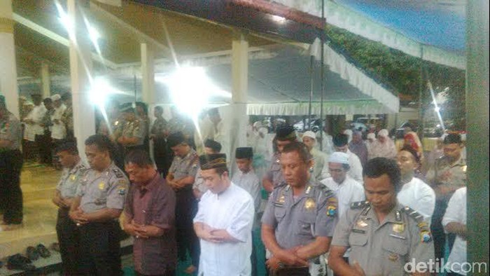 HUT Polri di Banyuwangi Diisi Salat Gaib untuk Korban Hercules