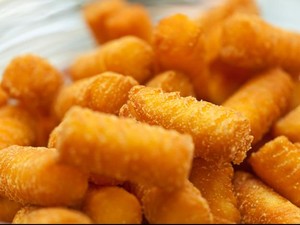 Terpaksa Berbuka dengan Gorengan? Begini Trik Mengurangi Dampak Buruknya
