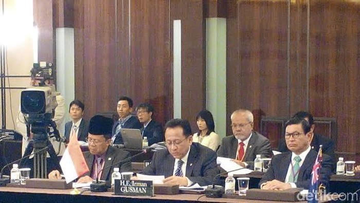 DPD Bahas Pembangunan Daerah Hingga Konsep Era MIKTA di Forum 5 Negara