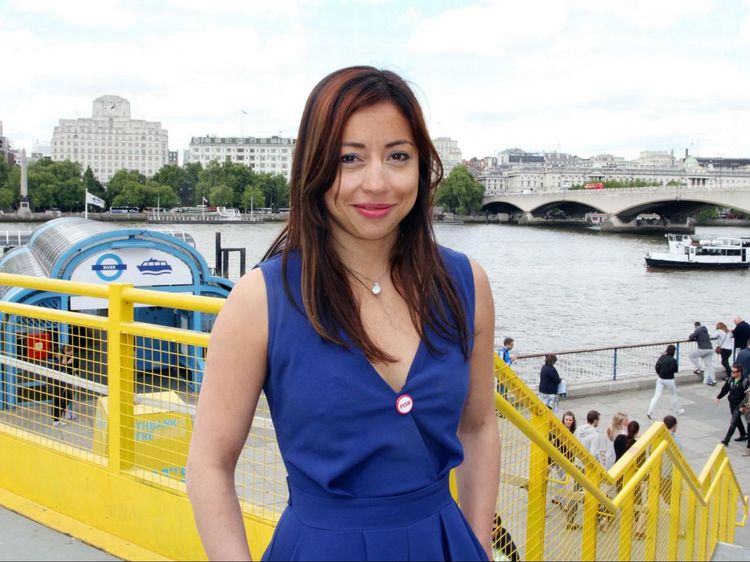 Ragam Aksi Manusia Karet Leilani Franco Melenturkan Tubuhnya