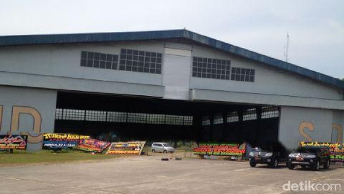 Lanud Soewondo Medan Disesaki Karangan Bunga Duka Cita, Ada dari Jokowi