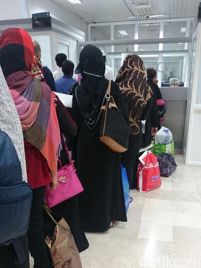 Ratusan WNI Overstayers di Oman Dipulangkan, Diantar hingga Kampung Halaman