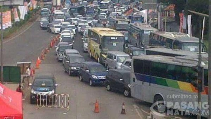 Yang Mudik Lewat Pantura, Waspada Macet Parah di Pasar Gebang