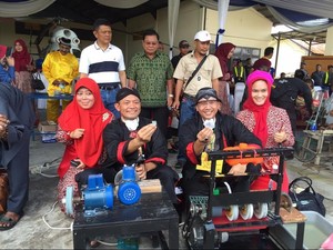 Begini Saat Kapolda dan Perwira Polda Kalbar Ikut Lomba Gosok Batu Akik