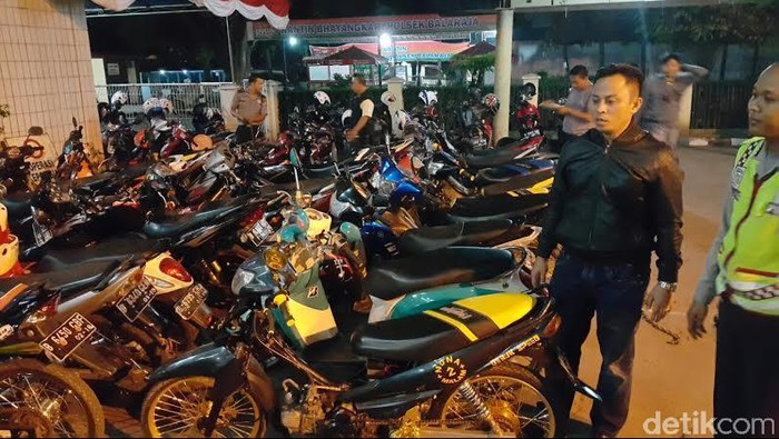 Trek-trekan Jelang Sahur, 45 Motor Diangkut Polisi