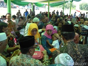 Mensos Sambangi Pesantren Dihuni Orgil dan Bayi Terlantar