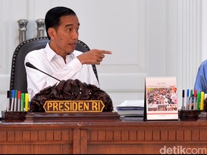 Jokowi Perlu Menteri Loyal, Cerdas, Konsisten, dan Petarung