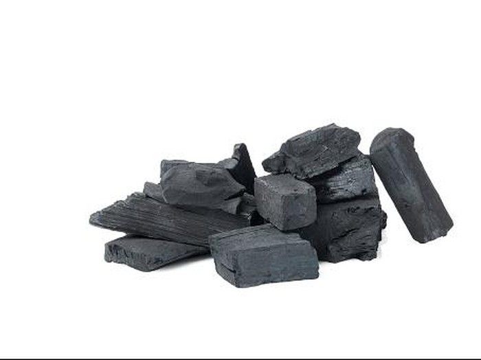 Bisa Menyerap Racun, Apakah Arang Efektif untuk Detoks Tubuh?