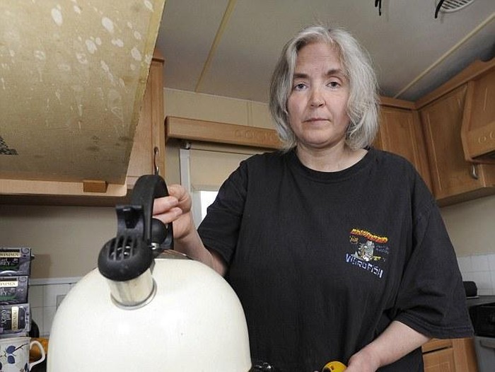 Idap Alergi Listrik, Koneksi Wi-Fi Saja Bisa Bikin Jackie Kolaps