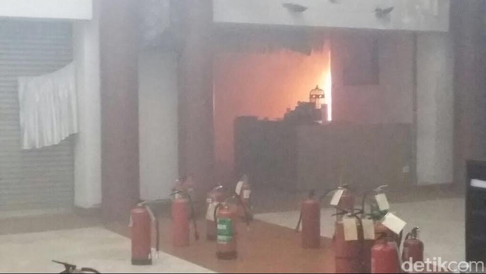 Ini Temuan Komisi V DPR dalam Tinjauan ke Terminal 2E yang Terbakar