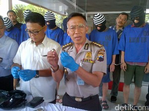 Komplotan ini Curi Uang Ratusan Juta Bermodalkan Cincin