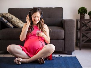 Memperdengarkan Musik pada Janin Tak Melulu Harus Musik Klasik Lho