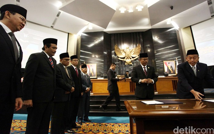 Ahok: Pak Sekwan Saya yang Berhak Pecat Anda, Bukan Ketua DPRD