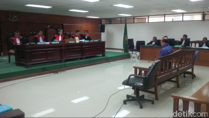 Hakim Tolak Panggil Lagi Samad Cs, Terdakwa Sutan Langsung Diperiksa