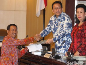 Ketua DPD RI Irman Gusman Tutup Muktamar Mathlaul Anwar