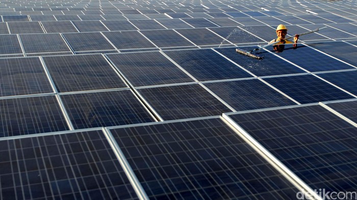 Arab Ingin Bikin PLTS Terapung di RI, Arcandra: Kita Siapkan Payungnya