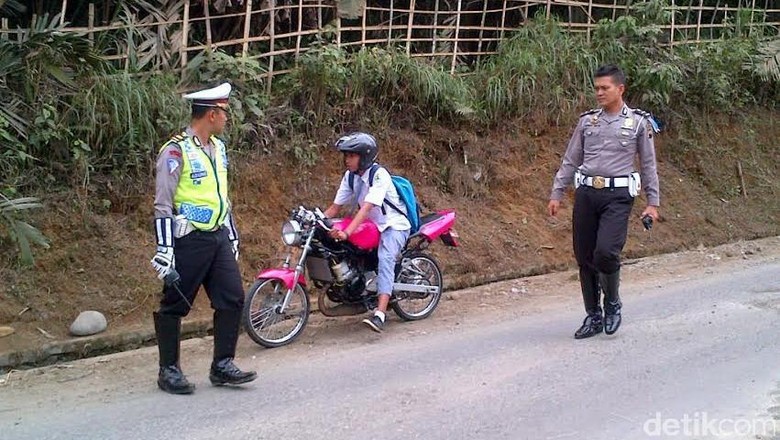 Banyak Bocah di Bawah Umur Bawa Motor, Kakorlantas: Orang Tuanya Salah! Banyak Bocah di Bawah Umur Bawa Motor, Kakorlantas: Orang Tuanya Salah!