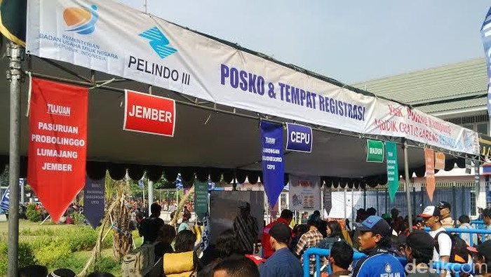 Bus Mudik Gratis Diserbu Penumpang Kapal Pelabuhan Perak