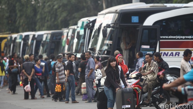 Perbandingan Mudik Merak-Surabaya, dari Pakai Tol hingga Pesawat