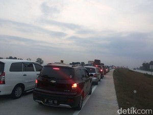 Urgent! Penukaran Uang Pas di Exit Tol Cipali