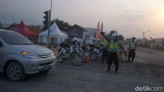 Jelang Puncak Arus Mudik Malam Ini, Tim Pengurai di Brebes Siaga