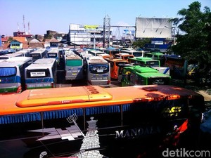 Ini Strategi Ridwan Kamil Tuntaskan Kesemrawutan Terminal di Kota Bandung