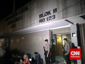 Selesai Geledah Kantor OC Kaligis, KPK Sita 2 Kardus Dokumen