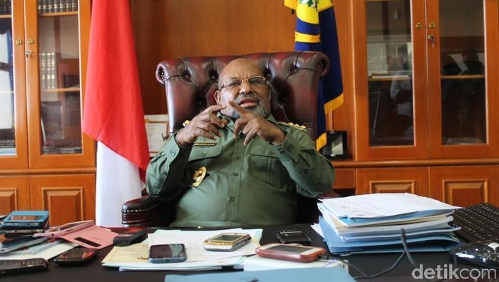 Gubernur Papua Lukas Enembe