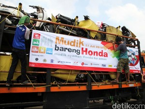 Mudik Pakai Motor Berisiko, Driver Ojek Online Pilih Naik Bus