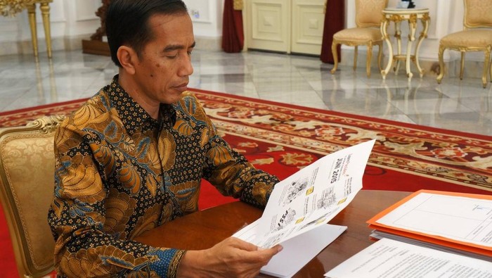 Ada 12 Calon Tunggal di Pilkada Serentak, Jokowi Sebut Belum Perlu Perppu