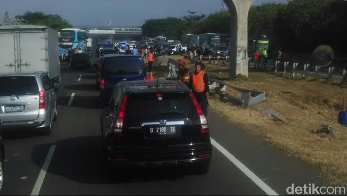Begini Kondisi Kemacetan Akibat Kecelakaan Rukun Sayur di Tol Palikanci