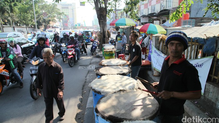 Dud dug dug! Yang Mau Beli Bedug Buat Takbiran Silakan ke Tanah Abang