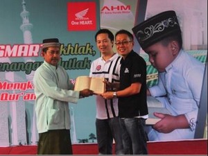 Safari Ramadhan Honda Donasikan 24.525 Alquran ke Seluruh Indonesia