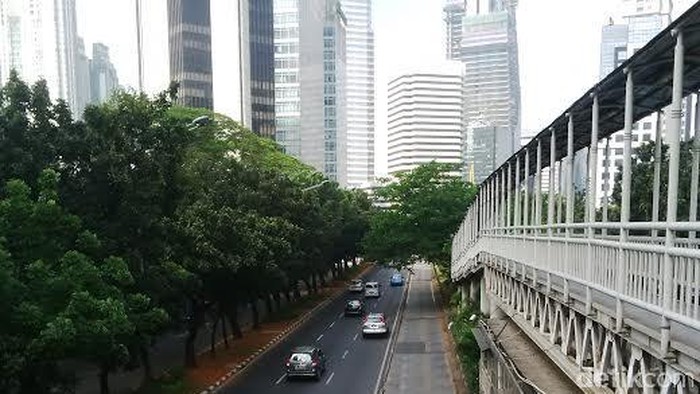 Begini Lengangnya Jalanan Jakarta di H-2 Lebaran