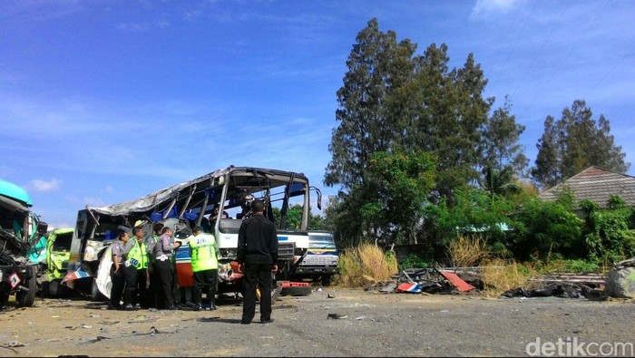 Sopir Bus Maut PO Rukun Sayur Menyerahkan Diri