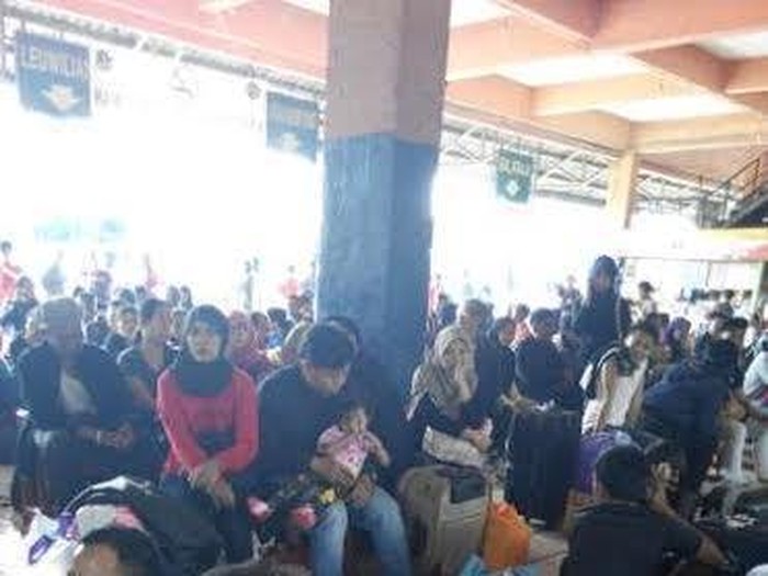 Puncak Arus Mudik, Tak Ada Penumpang Berjubel di Terminal Kampung Rambutan