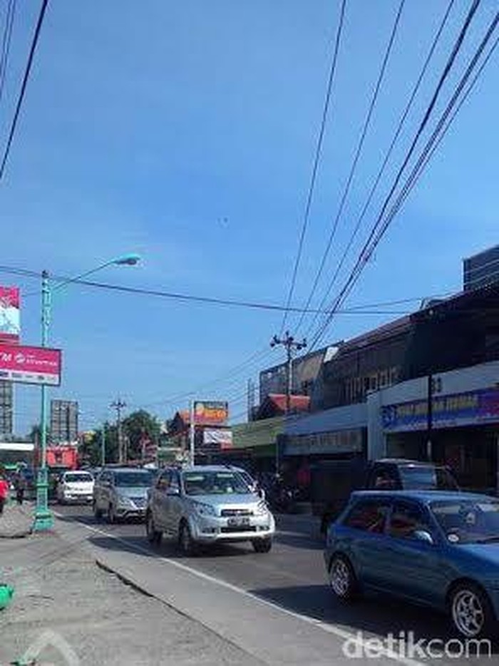 Imbas Kendaraan dari Tol Kanci-Pejagan, Arus Lalin di Brebes Macet