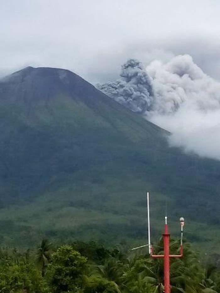 Bandara Sultan Babullah Malut Ditutup Hingga Minggu Sore
