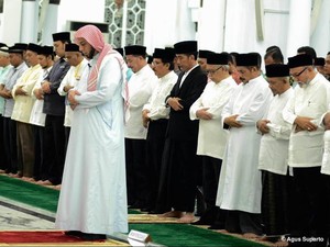 Presiden Jokowi dan Ibu Iriana Salat Id di Masjid Baiturrahman Aceh