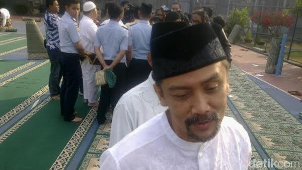 Begini Penampilan Beda Andi Mallarangeng Saat Lebaran