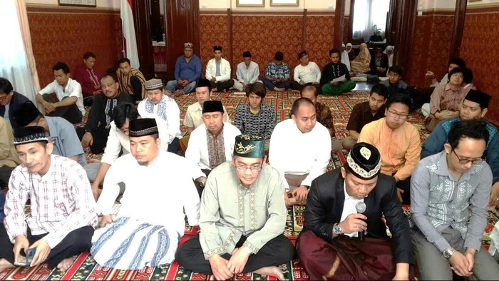 Takbir Bergema dari Moskow