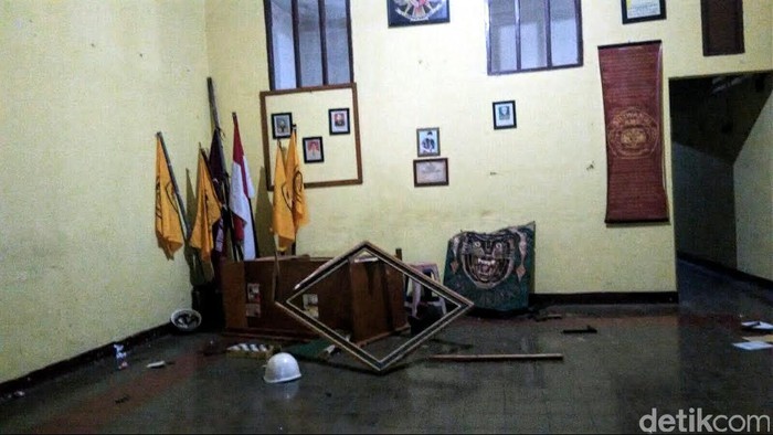 Kantor Ormas di Sukabumi ini Rusak Diserang Gerombolan Tak Dikenal