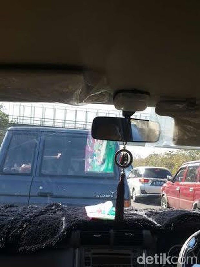 Mobil Jakarta Berjejalan, Tol Purbaleunyi Macet