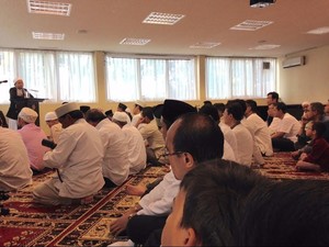 Khutbah Id di Jenewa: Beri Manfaat dan Tebarkan Kasih Sayang